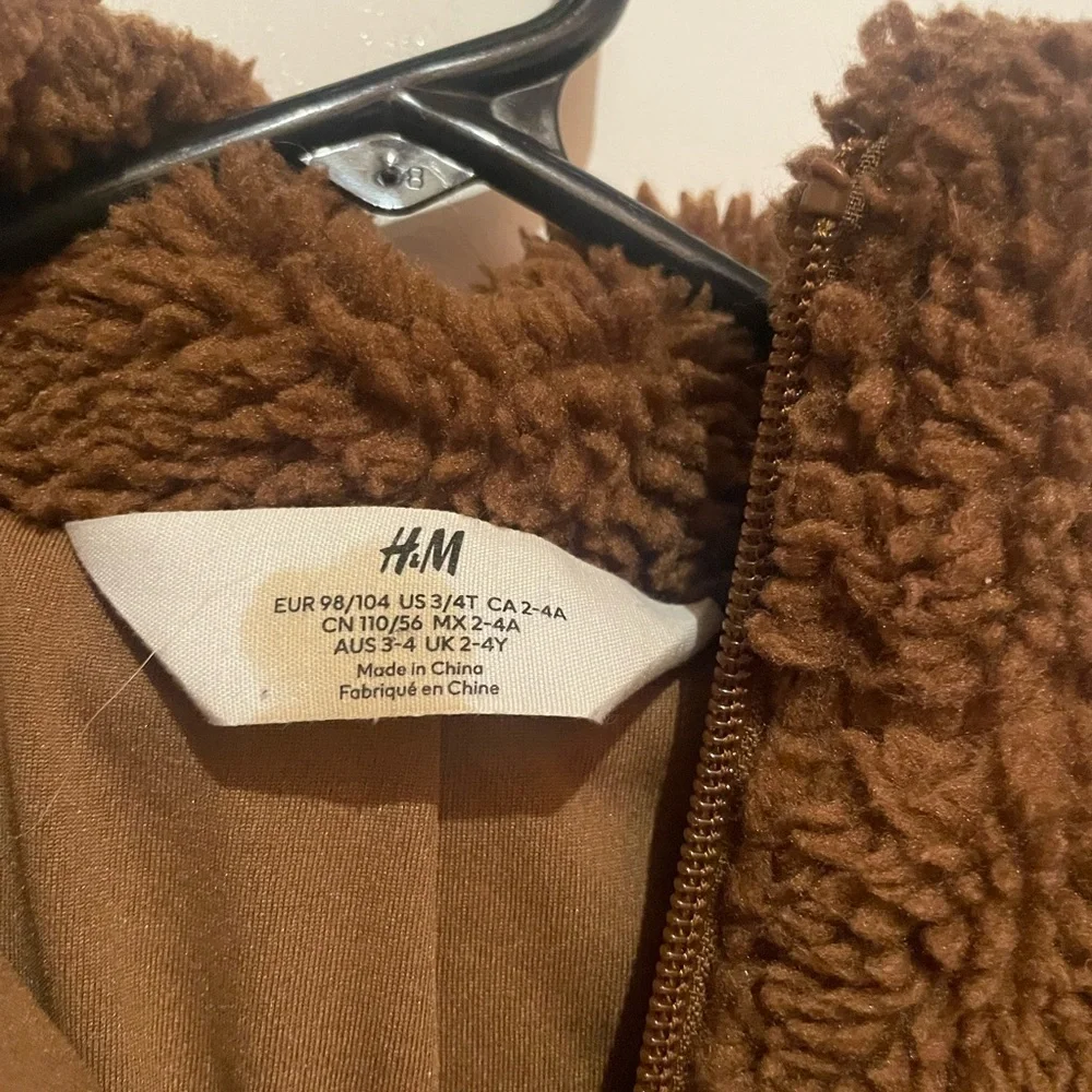 H&M Teddy brown jacket‎ size 3-4t